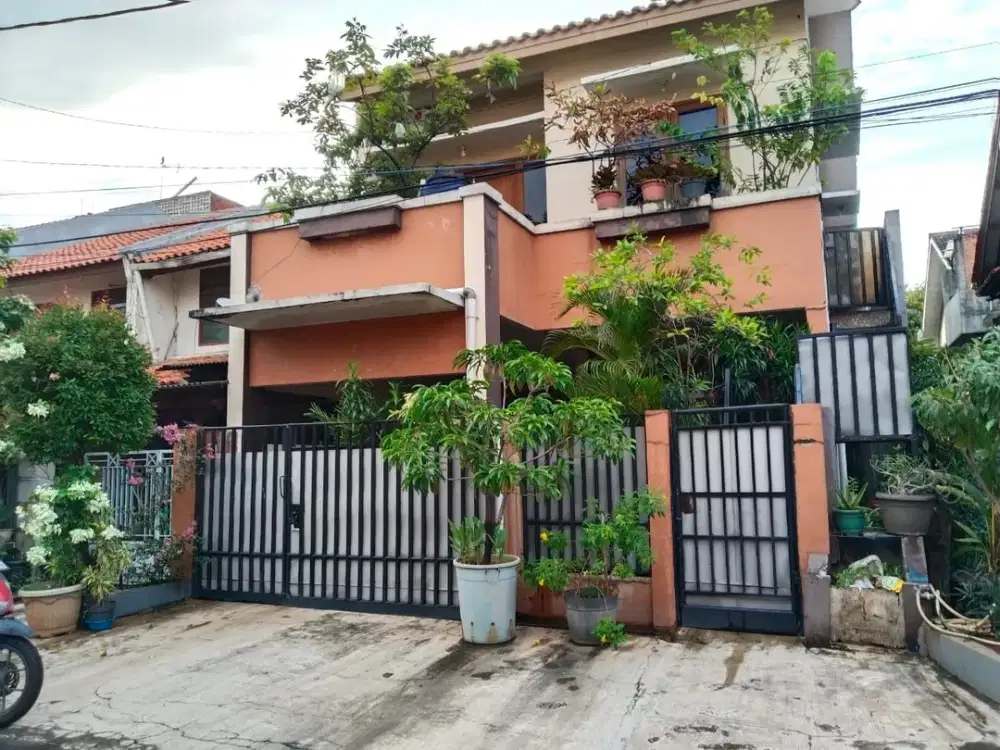 Rumah Minimalis Asri di Bumi Malaka Asri - Pondok Kelapa