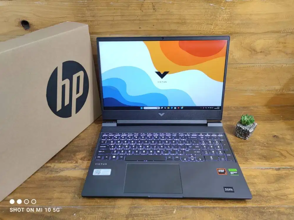 HP Victus 15 FB2111AX Ryzen 7-8845HS 16GB/512GB RTX4060 8GB ADP 2TH