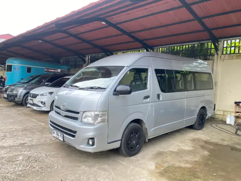 Jual Toyota Hiace Commuter