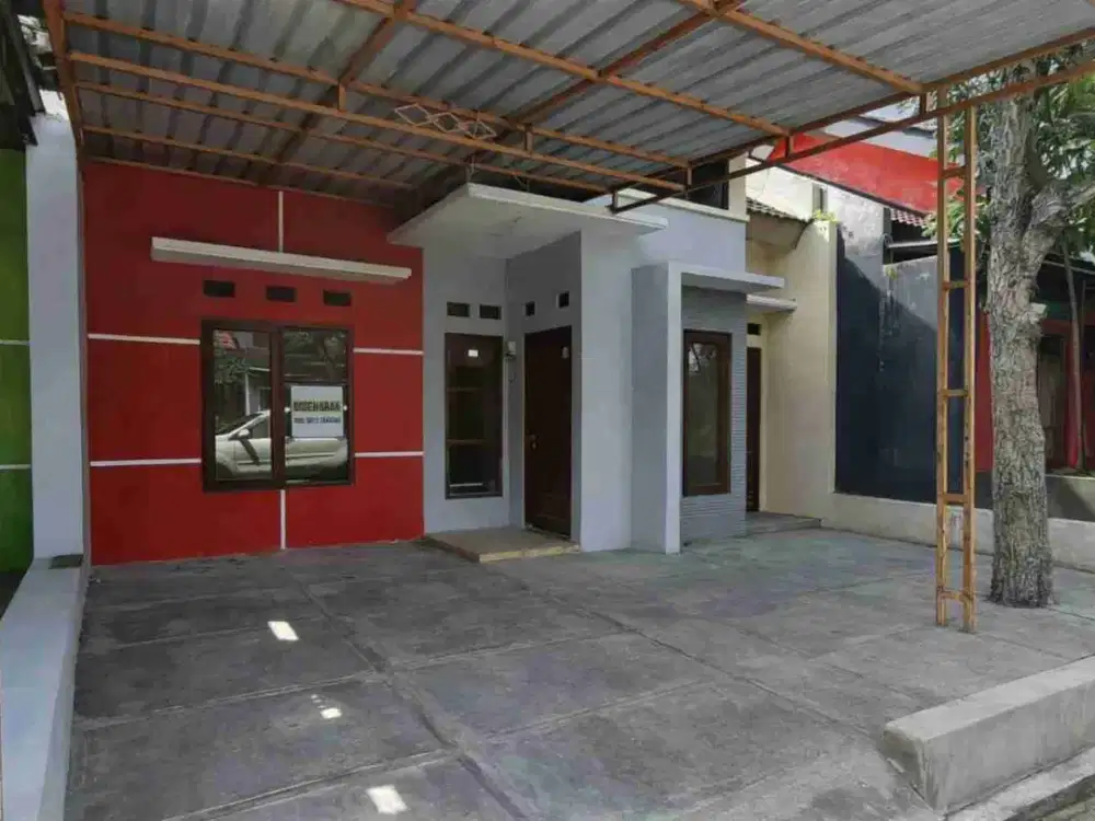 Di sewakan murah Timur Neo Gading cluster nyaman dan jalan lega.