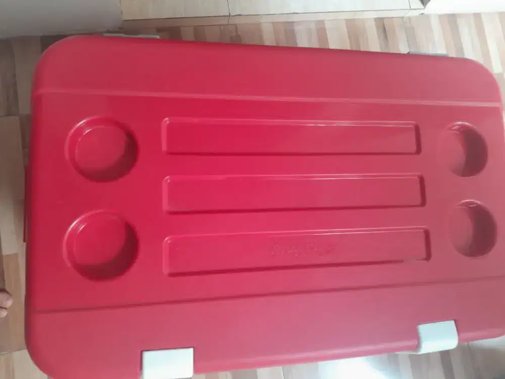 Cooler box antarctica 72 liter lion star