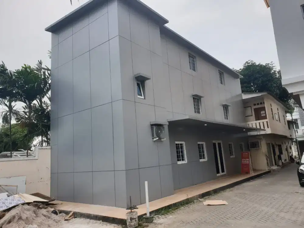 Dijual Ruko mini 3 lantai di Komple rukan Crown Palace, Soepomo,Tebet, Jakarta Selatan