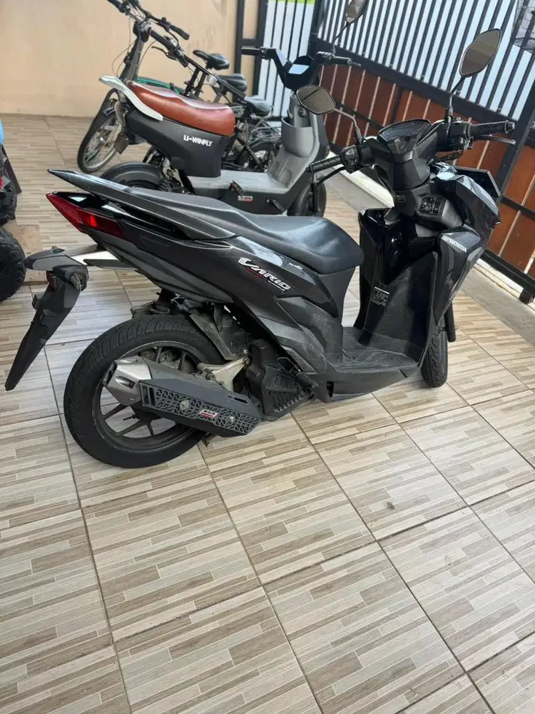 Jual Motor Vario Hitam 2018 125 Cc