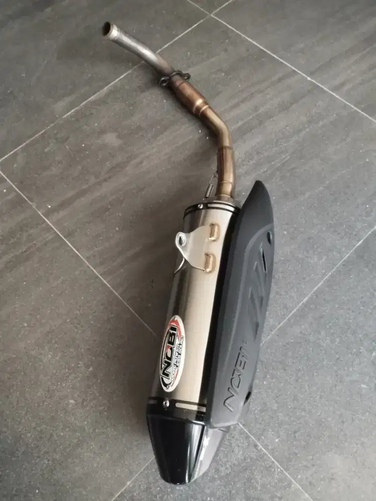 Knalpot full bas NOBI BOLD Vario 160 Masih mulus