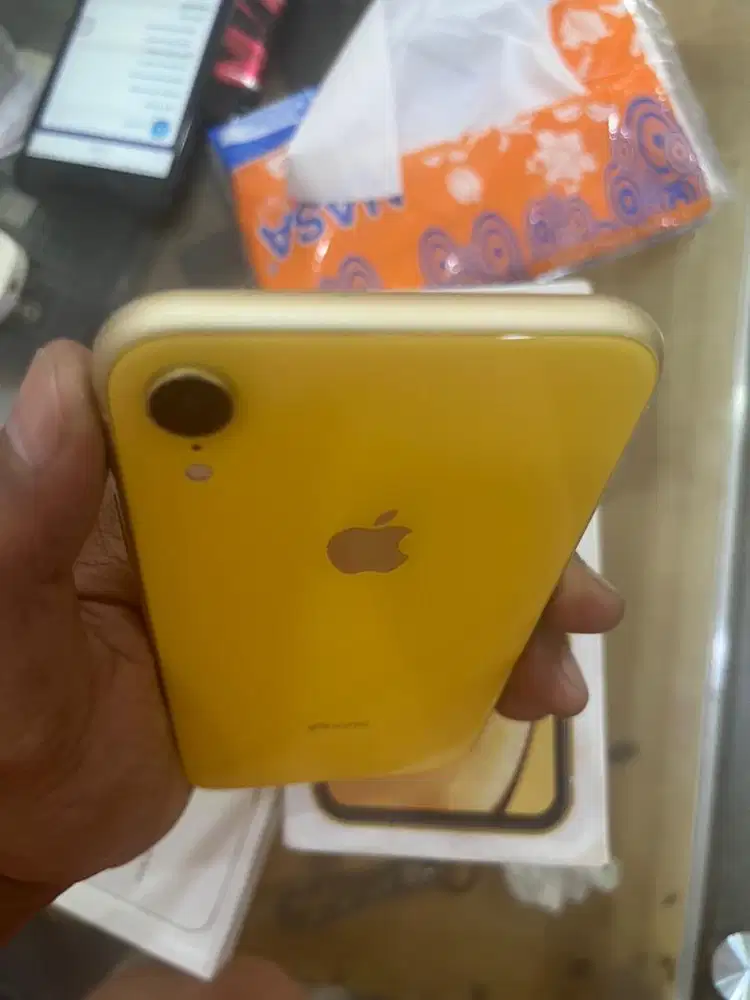 iphone xr 64GB inter