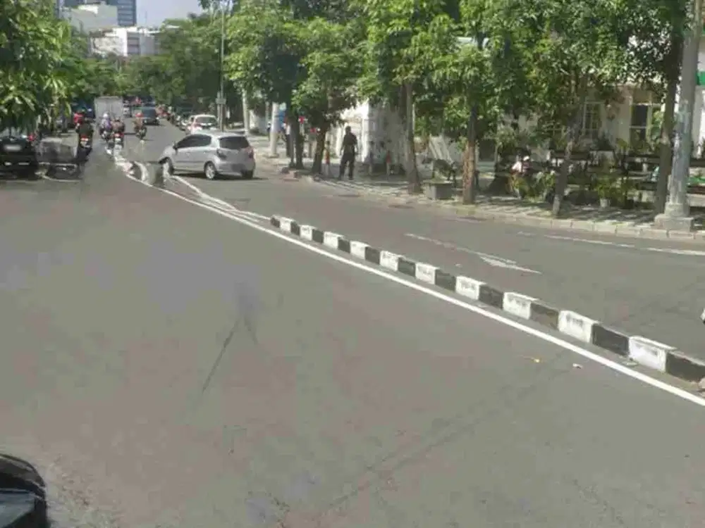 Ruko 3 lantai Murah Nol Jalan Tengah Kota