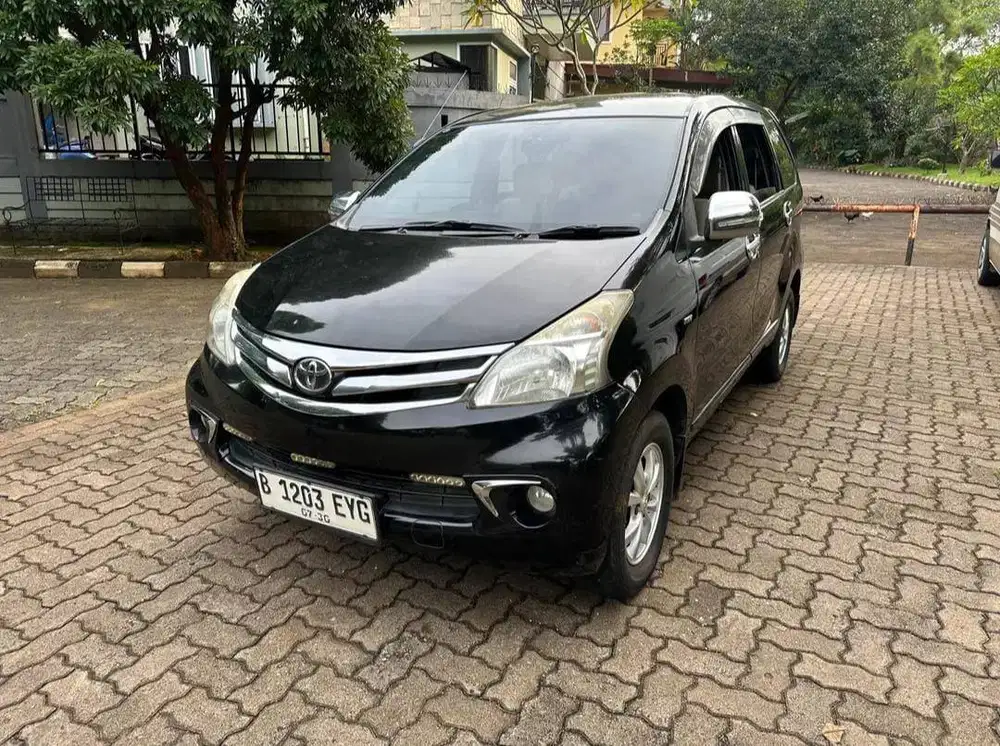 Avanza 1.3 G Matic (Double Airbag)