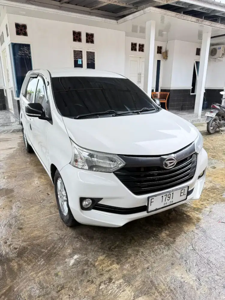 XENIA D 1.0 tahun 2016