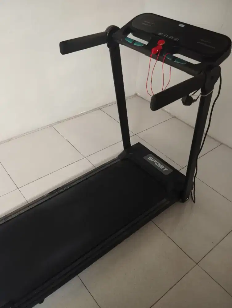 Treadmill listrik