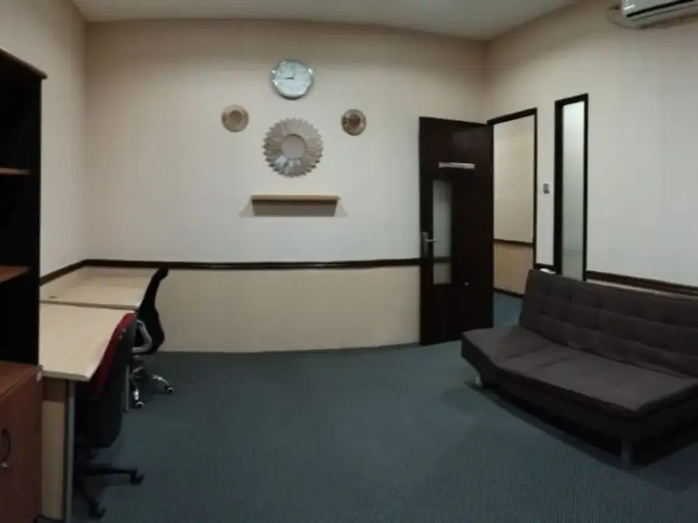 Disewakan Ruang Kantor / Ruang Usaha Siap Pakai Lokasi Strategis Area Bintaro