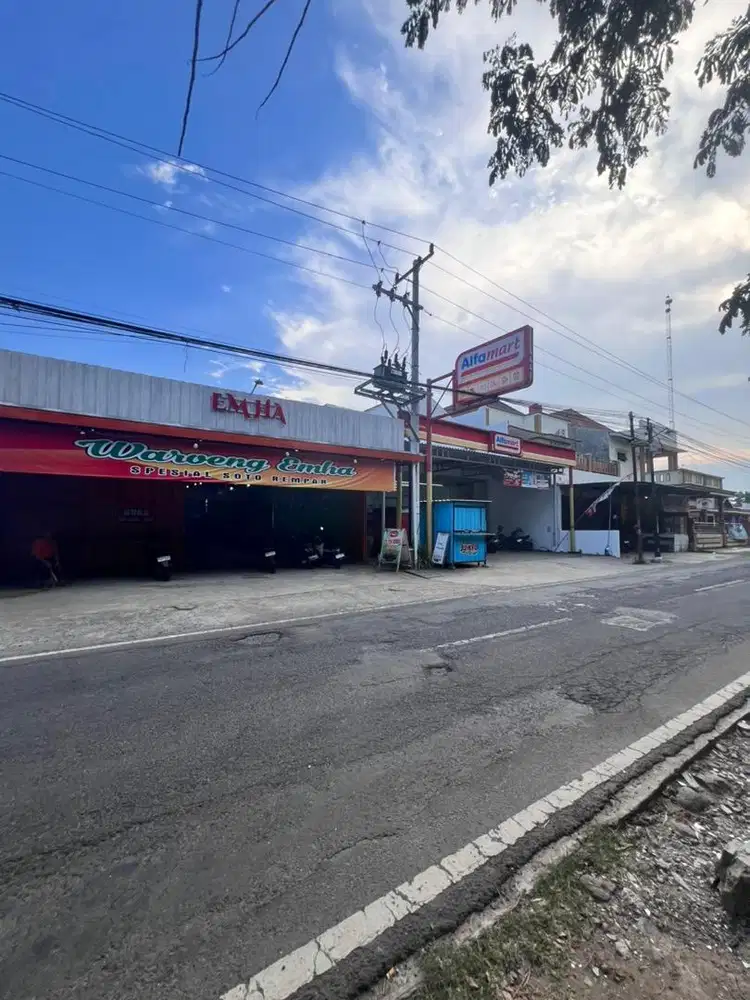 RUMAH MAKAN KHAS SRAGEN