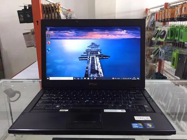Laptop DELL Latitude E4310 Core i5 Ram 8GB SSD 128GB Kuat Mulus  Murah