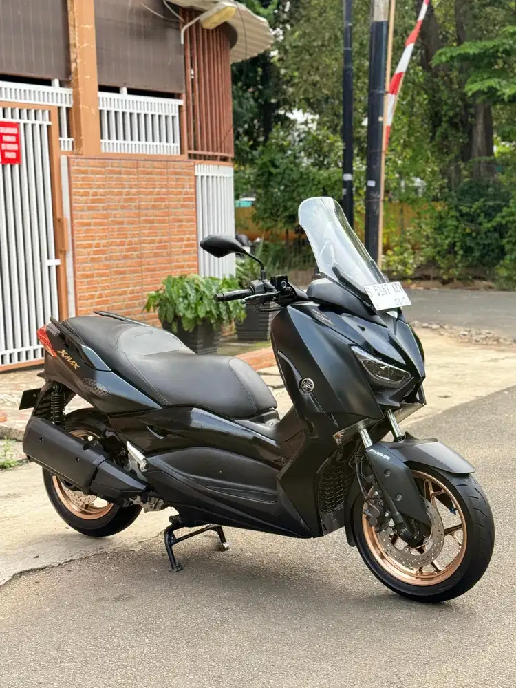 (DP 5.500) YAMAHA XMAX 250 ABS, THN 2022, KM 10RB MULUS SIAP PAKAI