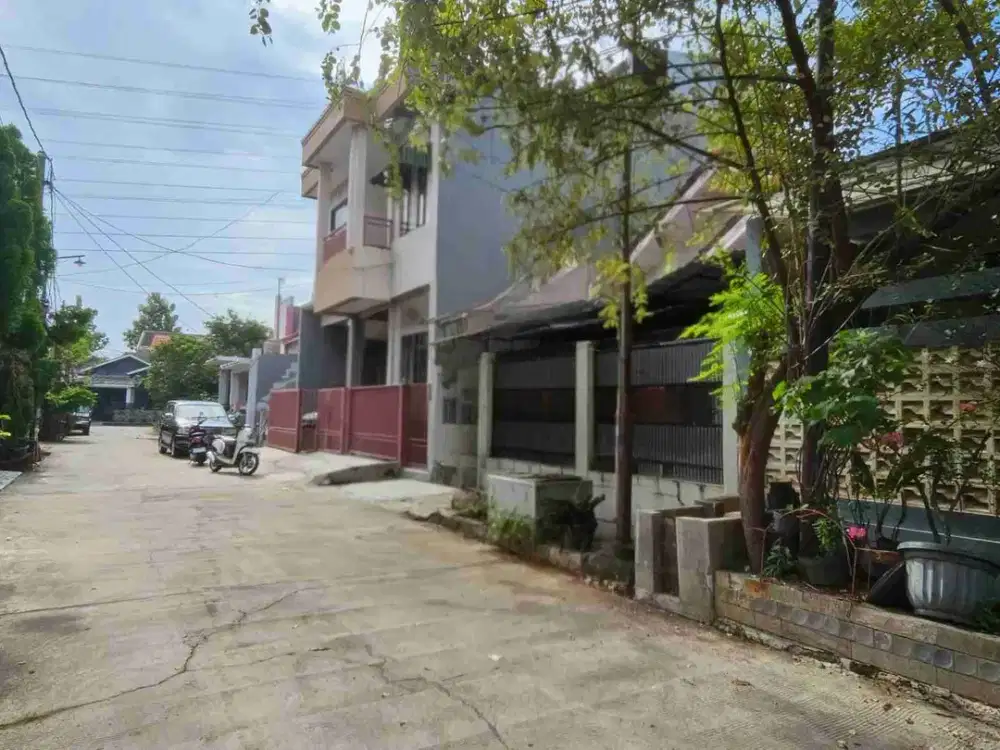 Dijual Rumah Luas dan Murah di THB, nempel harapan indah Bekasi