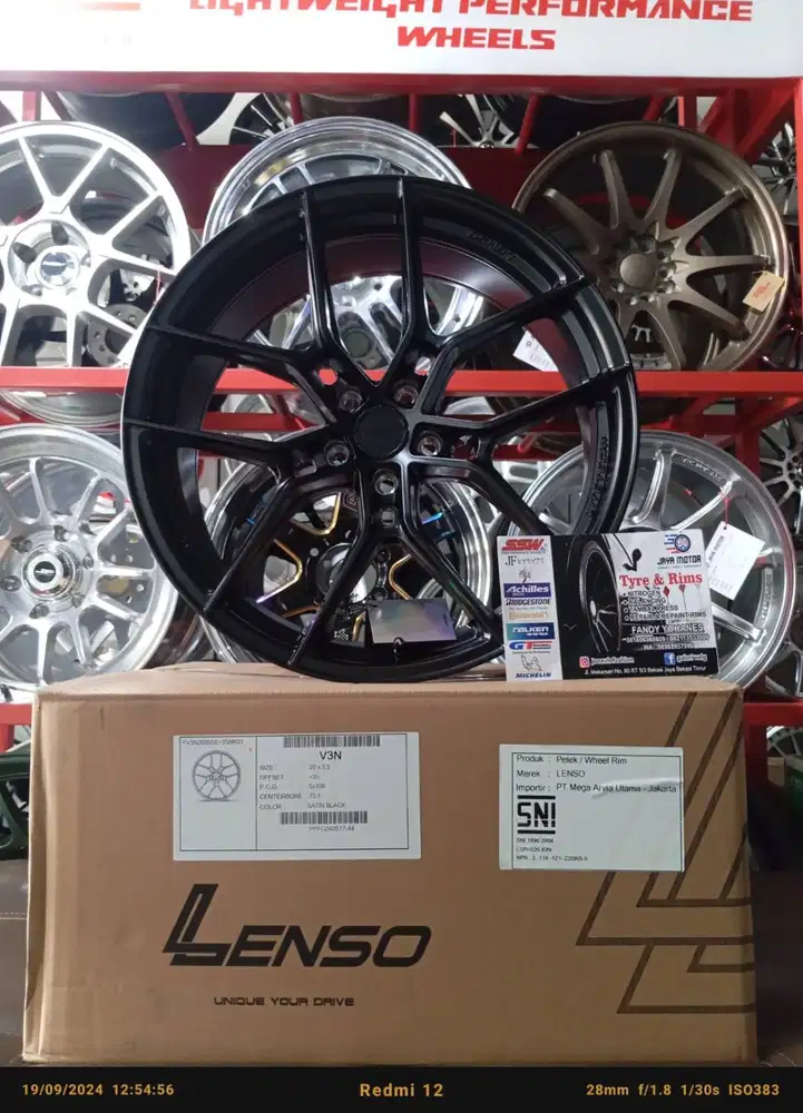 velg original lenso made in thailand Model v3n ring 20 pcd 5x114 lbr 8