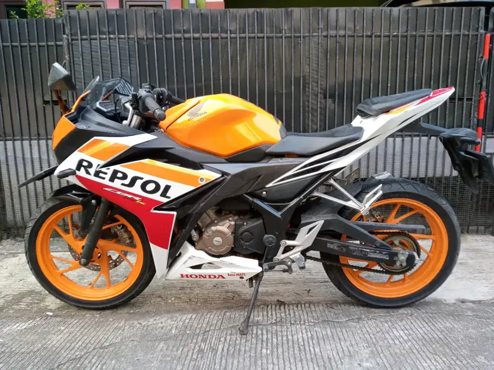 HONDA CBR 150 TAHUN 2016