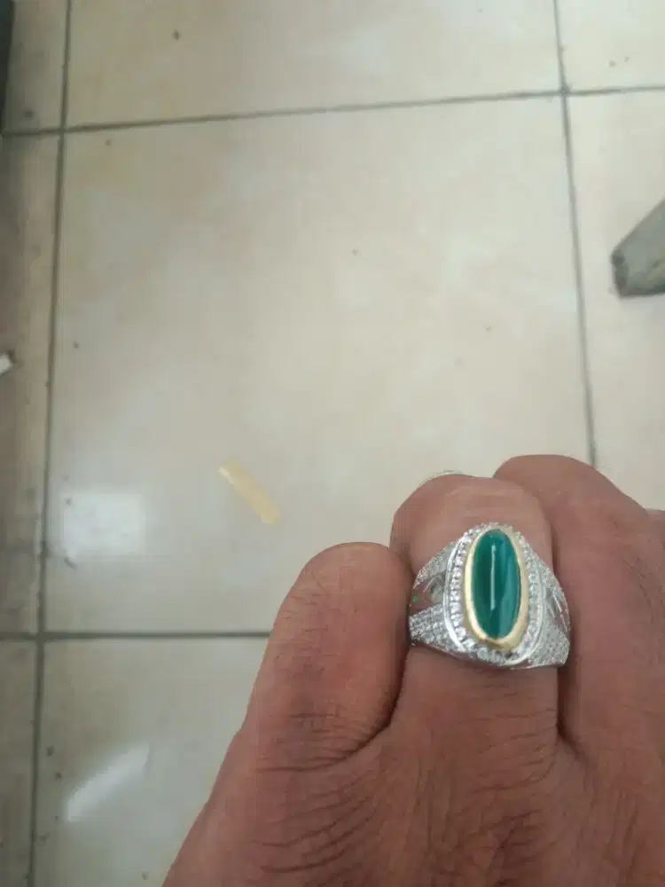 Batu Bacan small semi giwang
