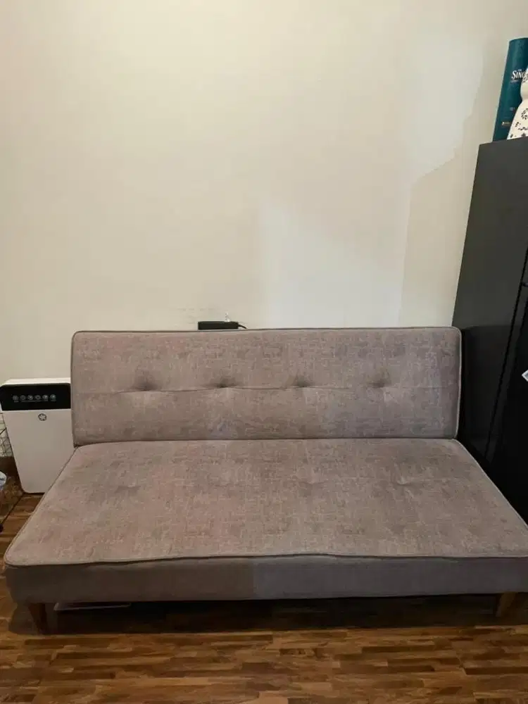 Sofabed bekas, pemakaian pribadi