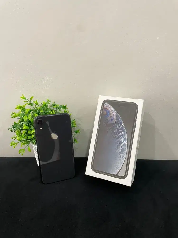 IPhone XR 64GB Black lengkap Fullset BH 100% 3Utool 95 Permanent