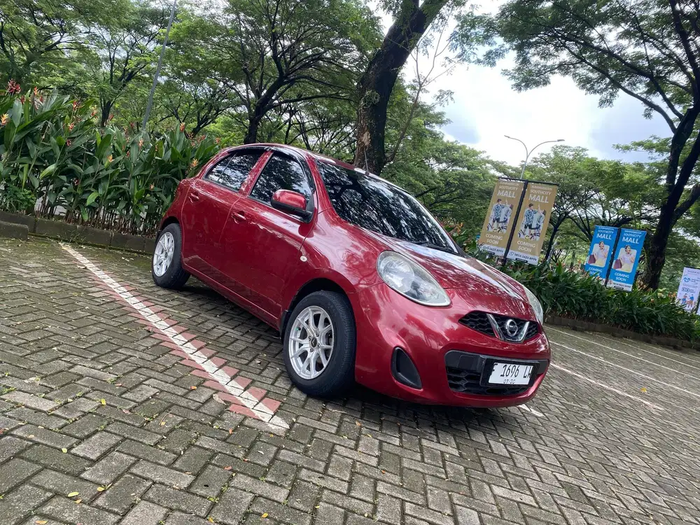 Nissan March 2015 Bensin