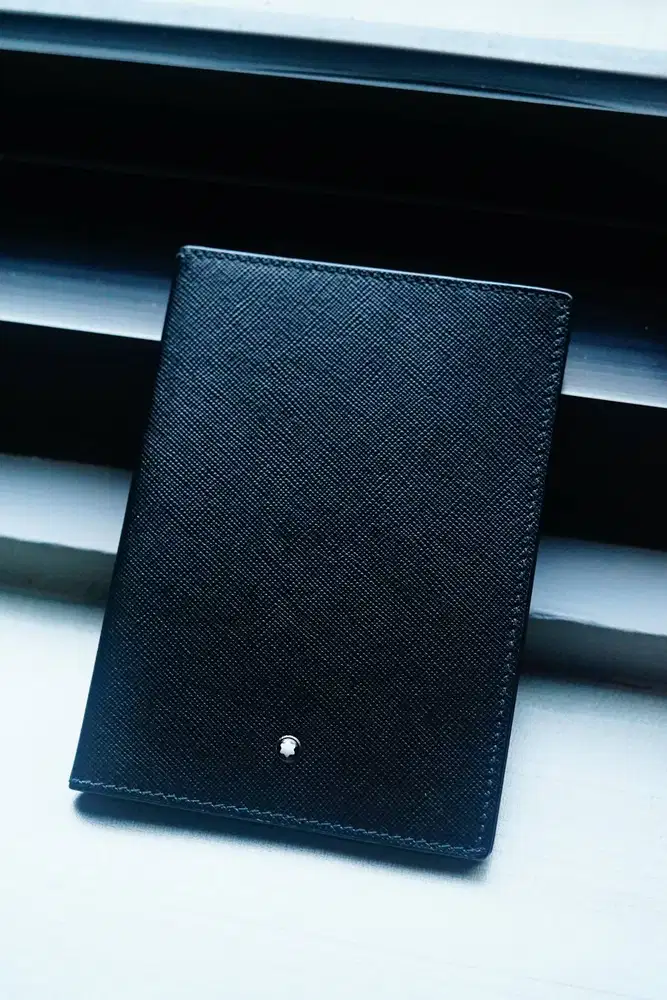Dijual Montblanc Sartorial 113232 Calfskin Passport Holder