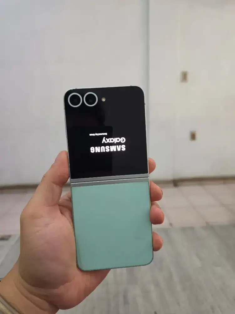 Samsung Z Flip 6 256Gb Mulus - Resmi #Relax