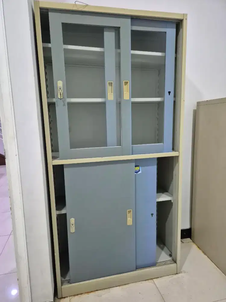 Lemari arsip krisbow dan filing