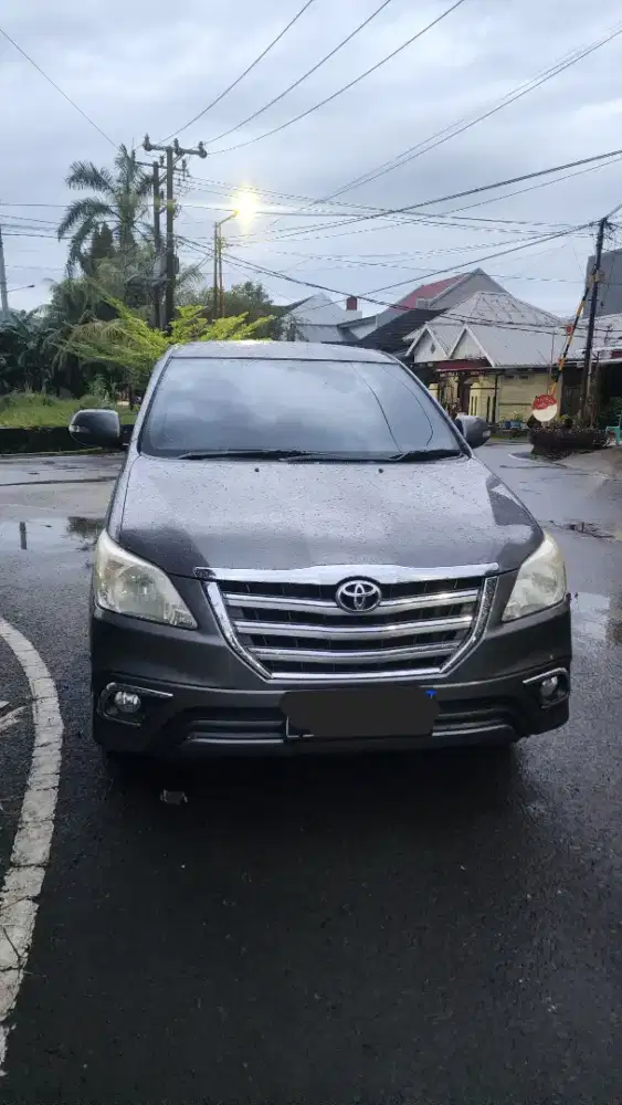 Kijang Innova Barong V Matic 2015