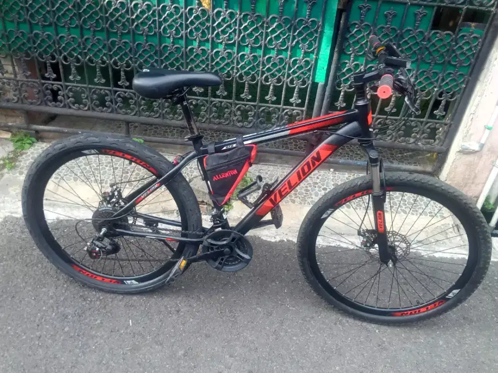 Sepedah MTB ukuran 26inc mulus tinggal  gowes
