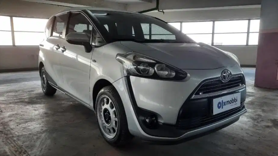DP 10 JUTA Toyota Sienta 1.5 G Bensin-AT 2017 TOB