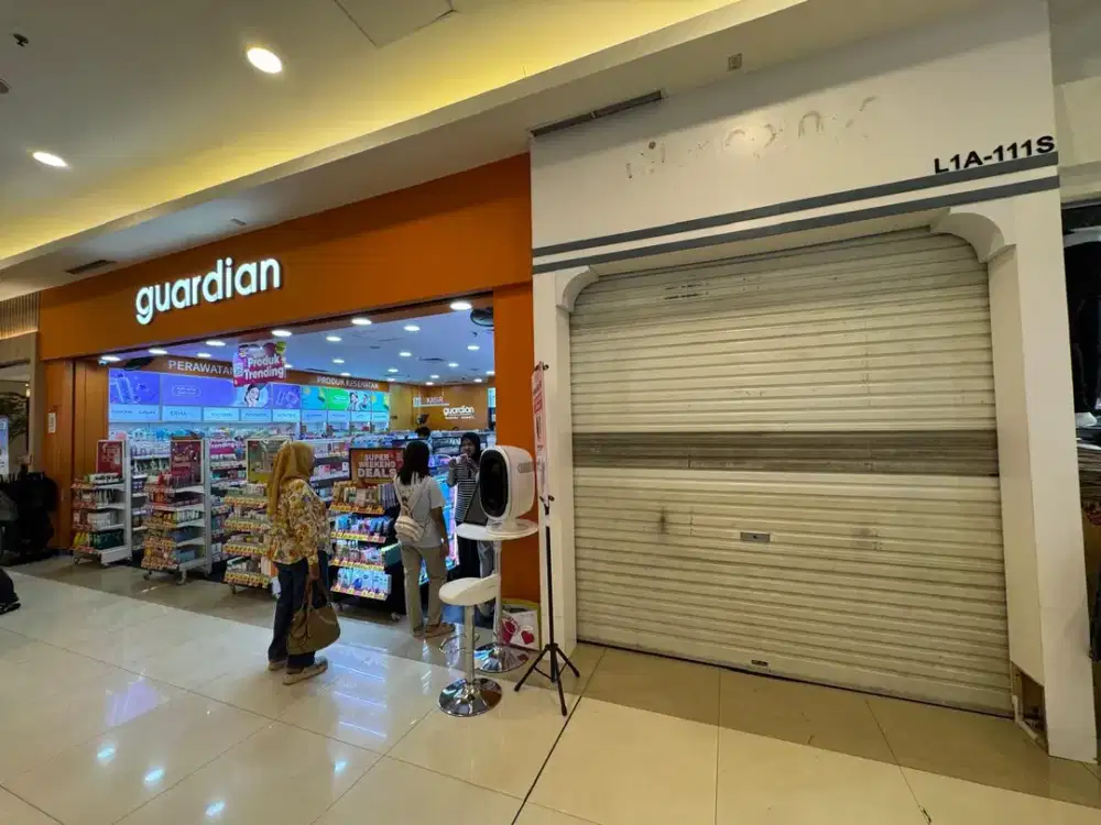 sewa toko strategis tangcity mall kota tangerang depan lift utama