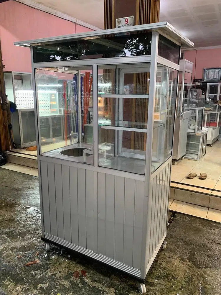 Etalase gerobak alumunium bekas bakso mie ayam