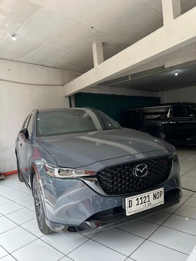 Mazda CX5 kuro 2023 km 22rb Abu