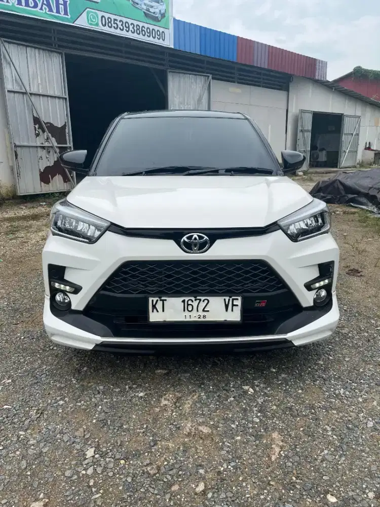 Raize GR sport 1,0 two tone cvt unit istimewa