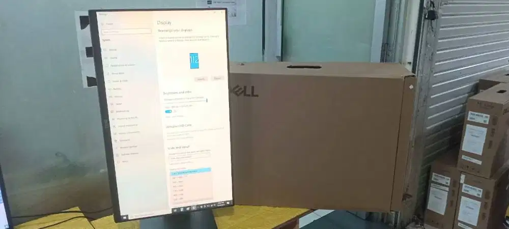 Monitor Dell framles 24In IP2419H IPS, HDMI, FHD, Layar Putar,full DUS