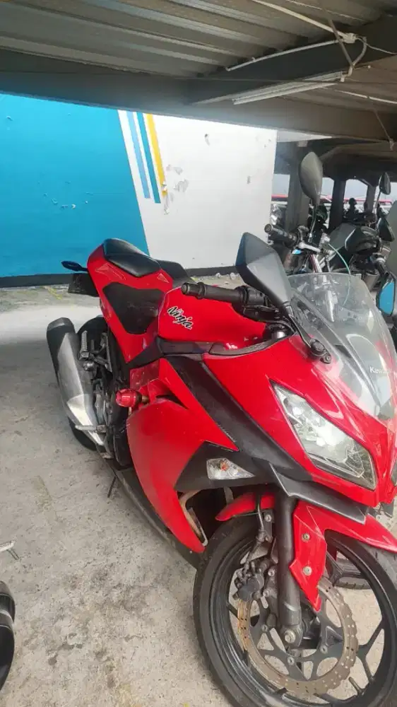 Termurah Kawasaki Ninja 250 FI Merah 2013