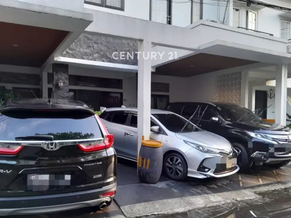 Rumah Modern Strategis Di Jantung Grogol Jakarta Barat
