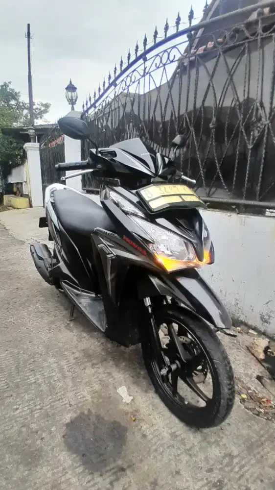 Bismillah jual.honda vario 125 old thn 2012