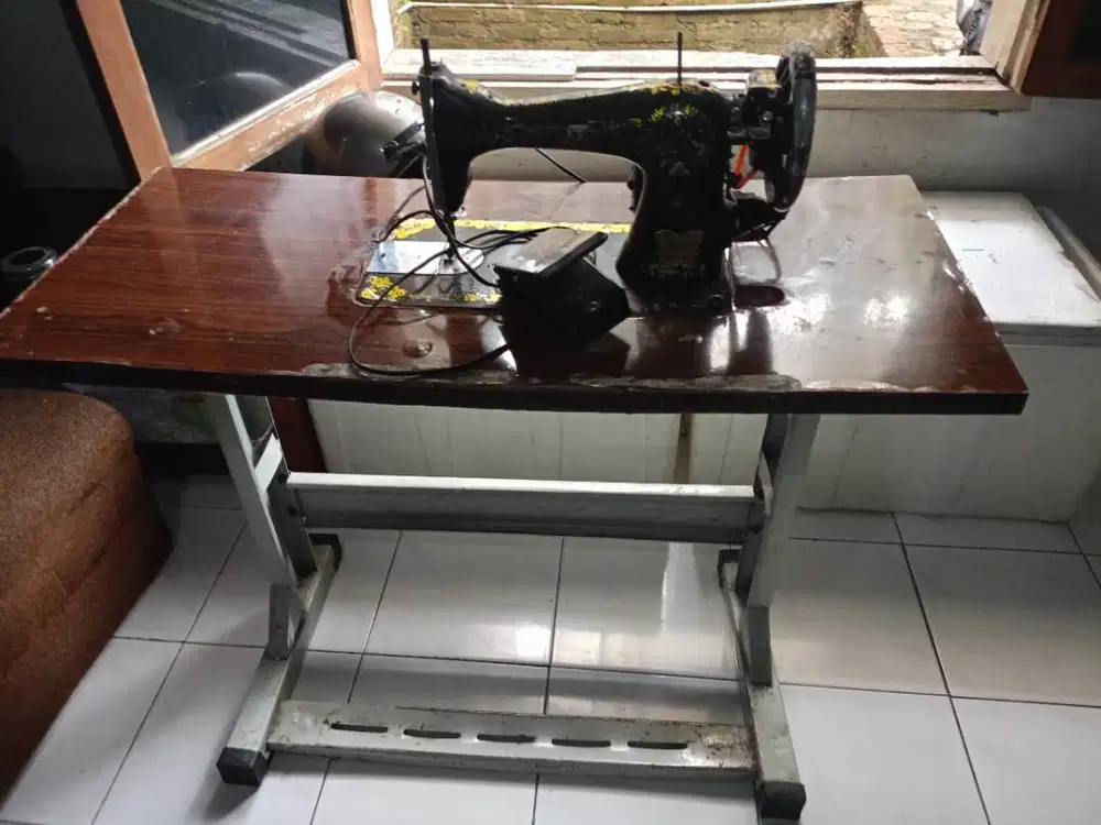 Mesin Jahit butterfly