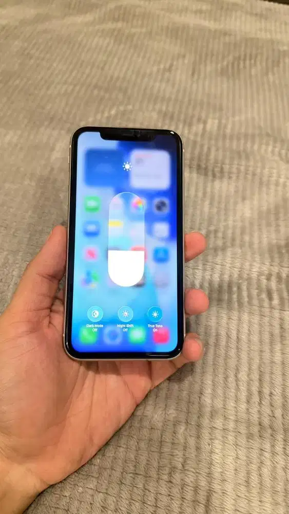 Iphone 11 White 128GB Resmi Ibox Mulus