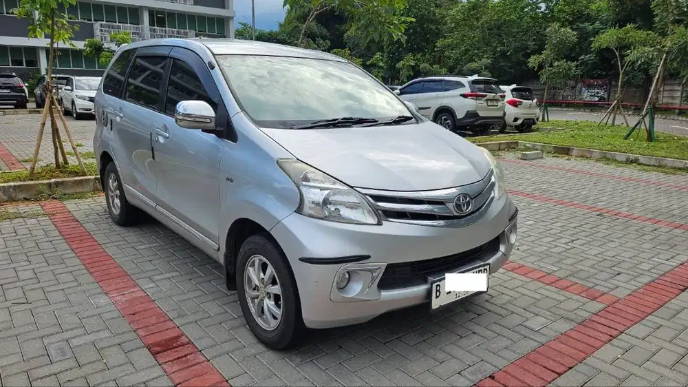 TOYOTA Avanza G 1.3 Matic - Tangan Pertama