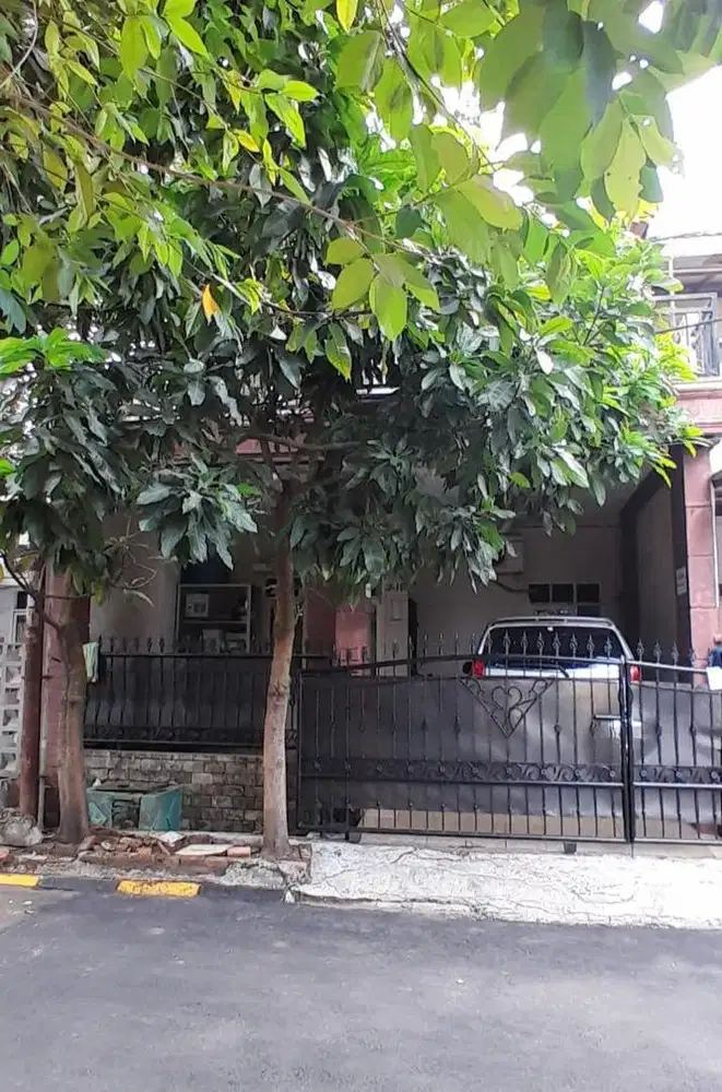 Dijual Rumah 2Lantai Di Nusa Loka Bsd