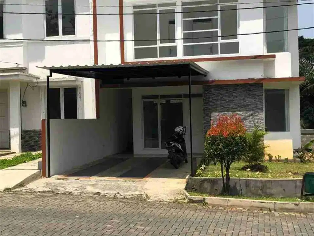 DIJUAL RUMAH CANTIK POSISI HOOK DI JALAN UTAMA PERUMAHAN KIRANA RESIDENCE RANCABUNGUR DEKAT ATANG SANJAYA, BOGOR