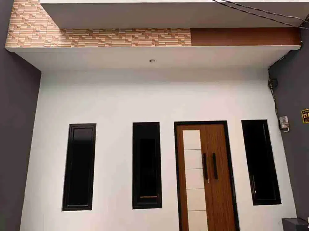 rumah akses motor di cempaka putih timur belakang KFC taman solo