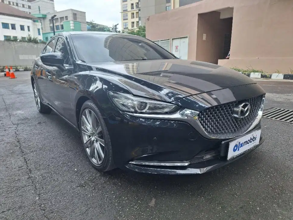 LOW DP Mazda 6 2.5 Elite Sedan Bensin-AT 2021 UAI