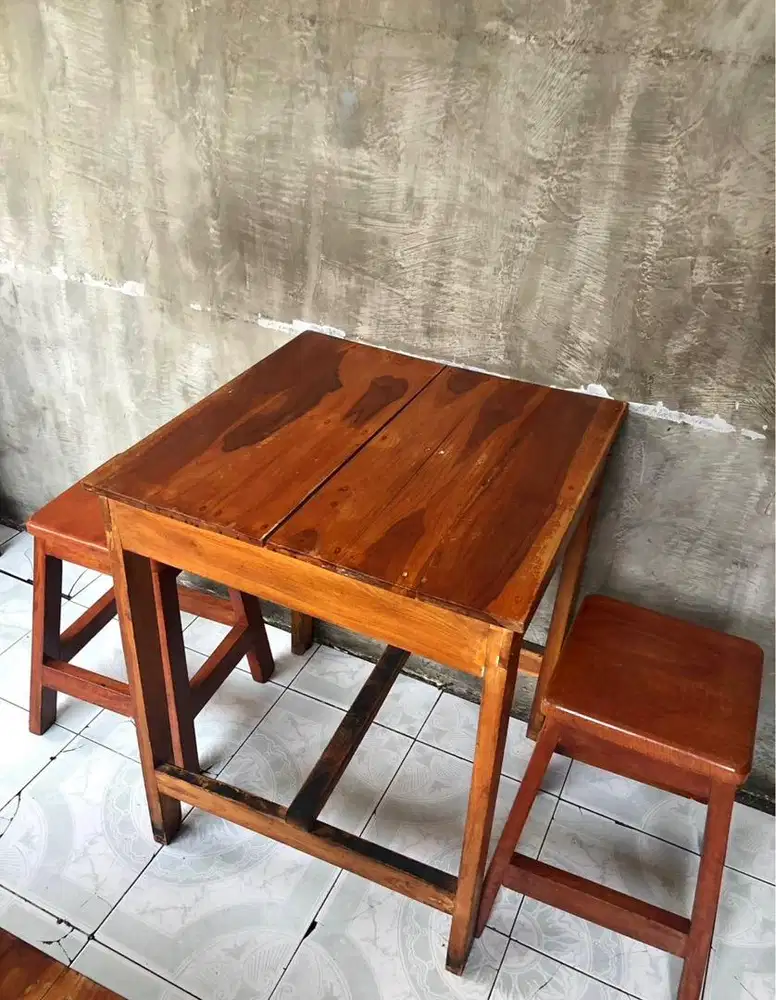 Dijual meja kursi bekas warung