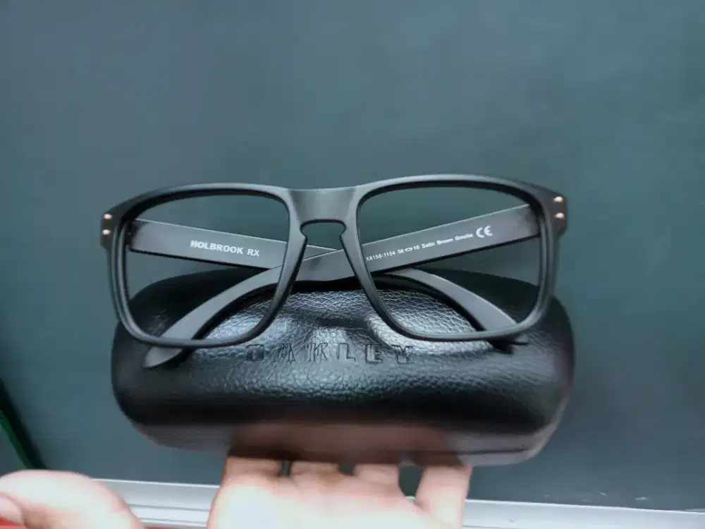 Kacamata OAKLEY HOLBROOK RX kondisi baru