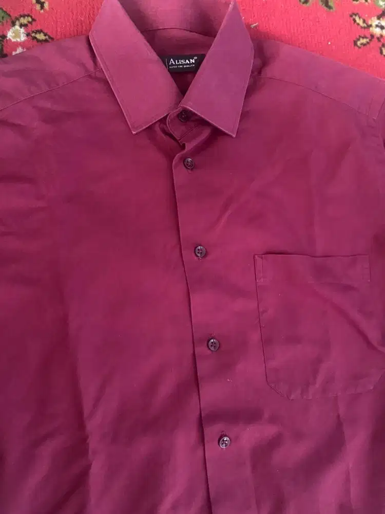 Kemeja merah alisan