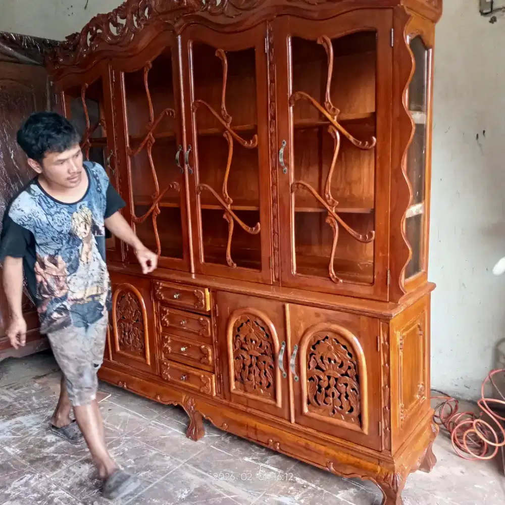 Lemari bufet kayu jati antik bekas dah melamin 200*40*215 tua