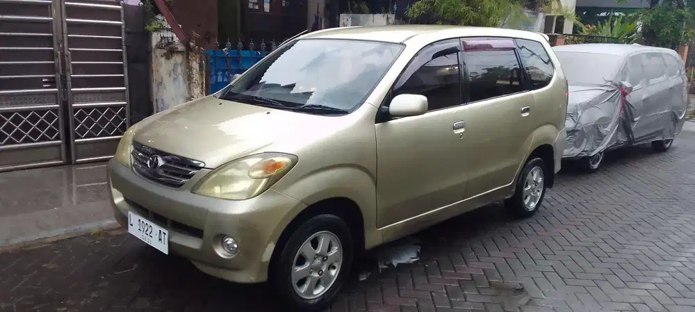 Toyota Avanza 2004 Bensin